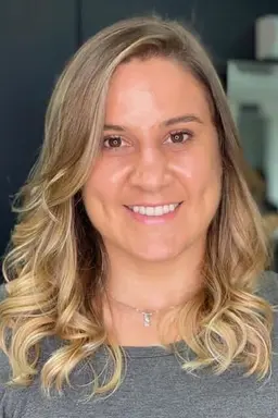 Jennifer Maia