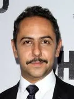 움베르토 부스토