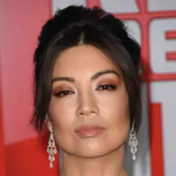 Ming-Na Wen