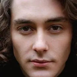 아나르 칼리로프