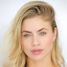 크리스타 칼무스