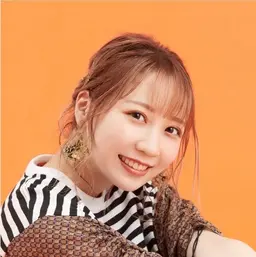 나츠카와 시이나