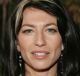 클라우디아 블랙