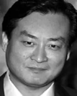 톰 이