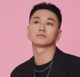 김경욱