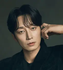 이현욱