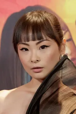 차차 황