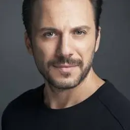 세르칸 알투노라크