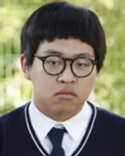 최준하