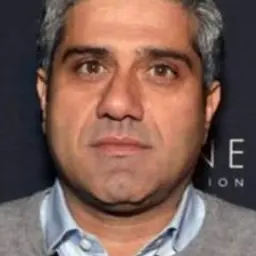 이삭 샤리