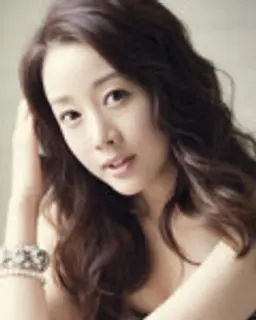 윤손하