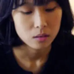 권은지