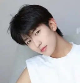 손우신