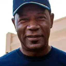 Dennis Haysbert
