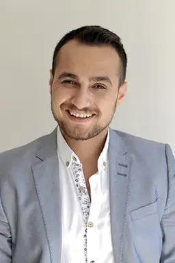 Savaş Satış