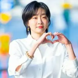 김다미