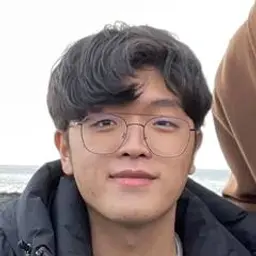 정지웅