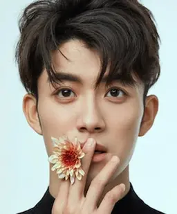 천이룽