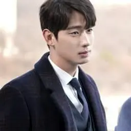 박윤