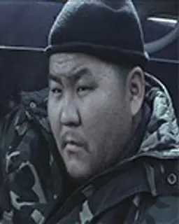 B.담딘수랜