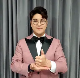 박구윤