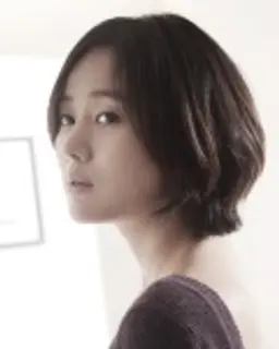 윤진서