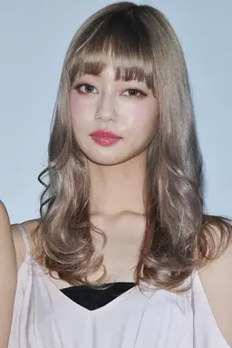 나카무라 리사