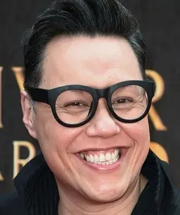 곡 완