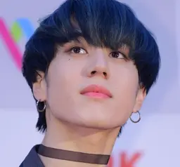 유겸