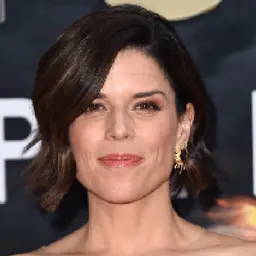 Neve Campbell