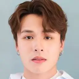 마이클 끼엇티삭 왓다나사굴