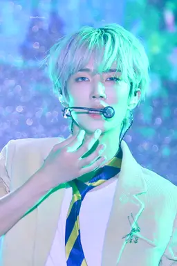 민호