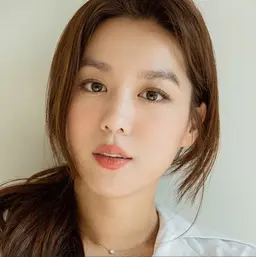 특별출연: 김희정