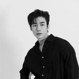 손우현