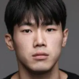 김아석