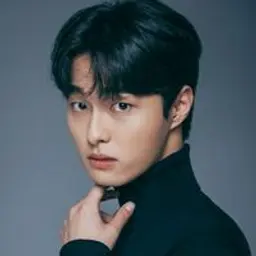 윤찬영