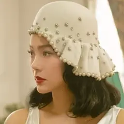 민 항