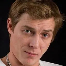 알렉산드르 부카로프