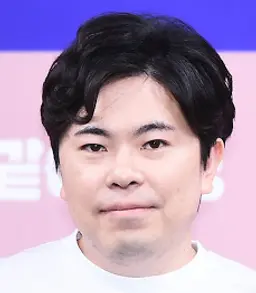 현정완
