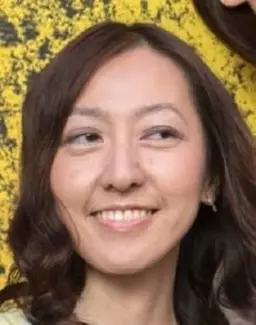 카와무라 리라