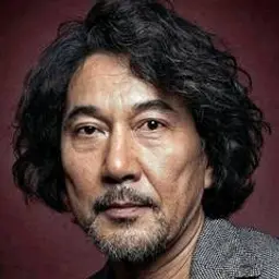 야쿠쇼 코지