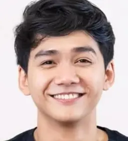 치코 쿠르니아완