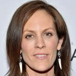 Annabeth Gish