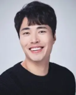 윤지욱
