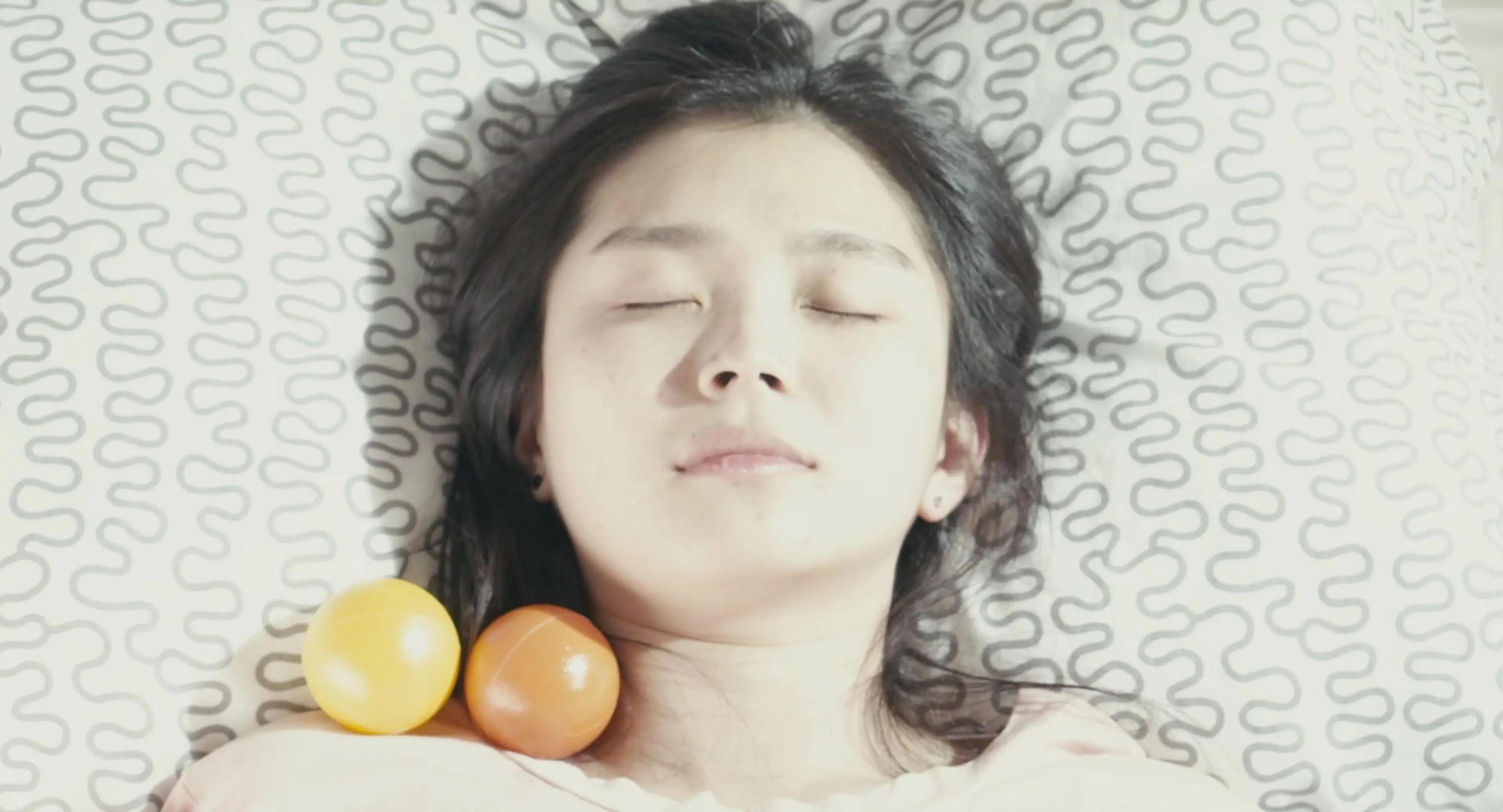 소녀와 탱탱볼
