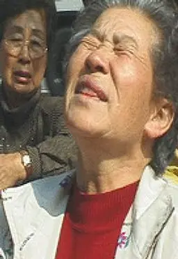 사람은 무엇으로 사는가