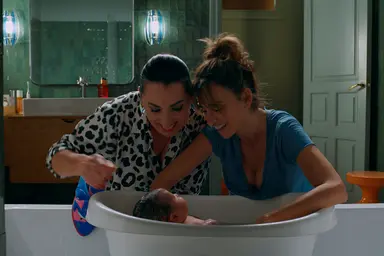 오스카 후보 페넬로페 크루즈의 '패러렐 마더스', 31일 개봉 - 노컷뉴스