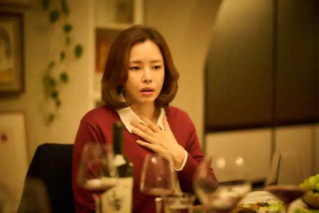 2025 개봉영화 <윗집 사람들> 후기 리뷰 정보 출연진 평점 관람평 포토 쿠키 손익분기점 하정우 수위