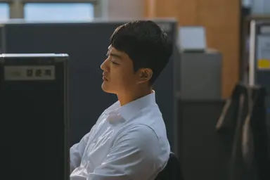 [사진]장성범,'해야 할 일 하트 포즈' : 네이트 연예