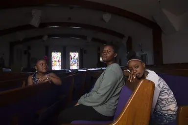 [방구석 극장전]넷플릭스 아시아계 이민자 다큐 - 주간경향